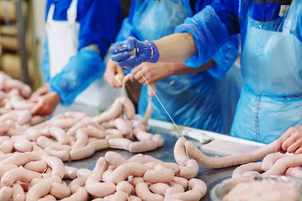 Butchers Processing Sausages Meat Factory — Stock Photo, Image