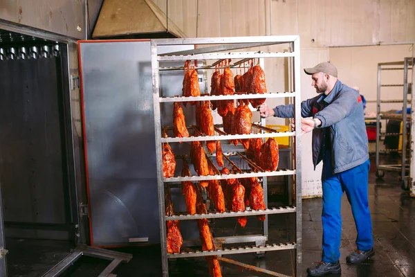 Jamón Ahumado Horno Producción Salchichas Fábrica — Foto de Stock