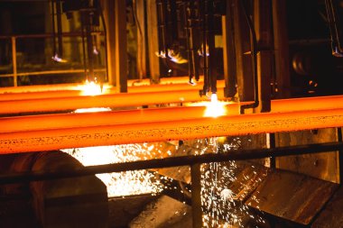 Meşale Kesme 'de Çelik Billetler