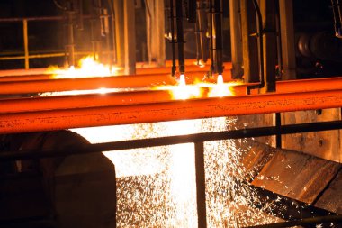 Meşale Kesme 'de Çelik Billetler