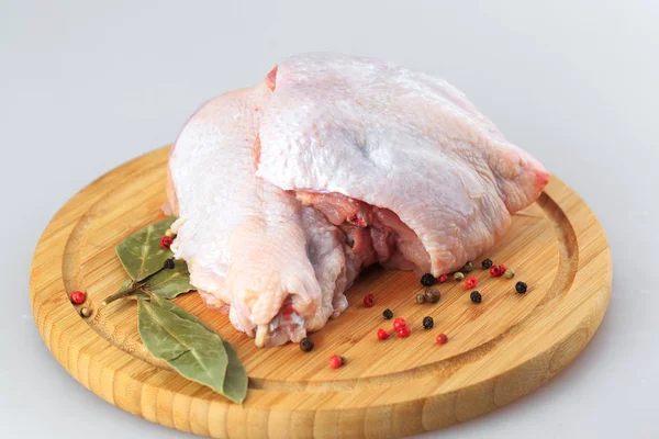 Pechugas Pollo Crudas Sobre Fondo Blanco — Foto de Stock