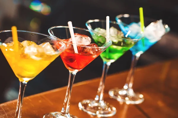 Bunte Cocktails Der Bar — Stockfoto