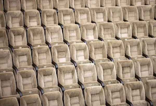 Esvaziar assentos confortáveis em um teatro, cinema — Fotografia de Stock