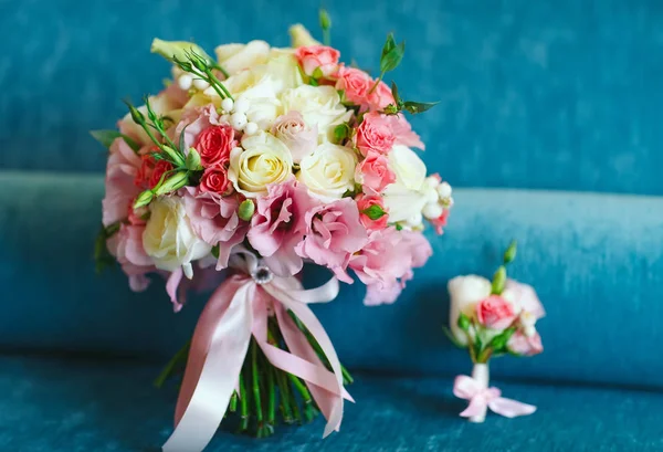Букет невесты. Прекрасный свадебный букет цветов . — стоковое фото