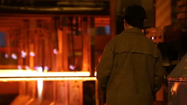 Steel Billets at Torch Cutting. Huge ironworks. — Stock Video