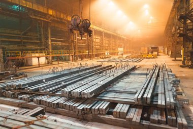 Depo metali boş. Metal için elektrik kaplama tesisi.