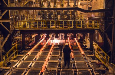 Sıcak filizlenme, devamlı döküm, aynı zamanda iplik döküm denir