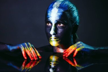 Yaratıcı makyaj ve güzellik vücut sanatı teması