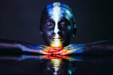 Yaratıcı makyaj ve güzellik vücut sanatı teması