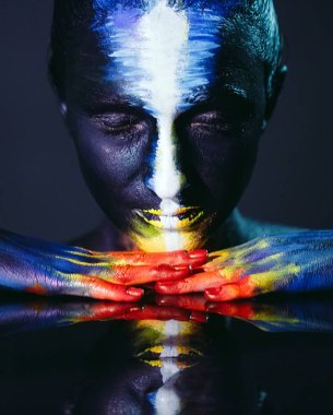 Yaratıcı makyaj ve güzellik vücut sanatı teması