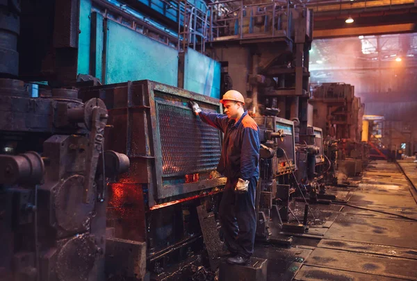 Lavoratori dell'acciaieria. Industria metallurgica . — Foto Stock