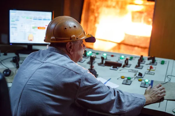 Pannello di controllo. Impianto per la produzione di acciaio — Foto Stock