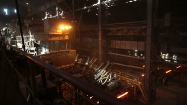 Elektrikli fırınlarda çelik üretimi. Büyük demir fabrikaları..
