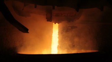 Elektrikli fırınlarda çelik üretimi. Büyük demir fabrikaları..