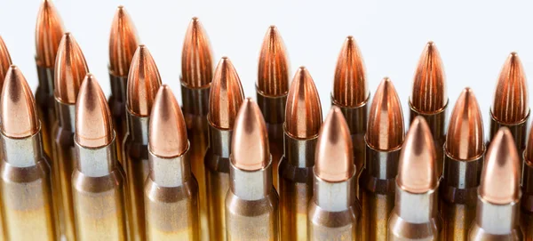 Cartuchos de caça de calibre. 308 Vitória, conceito de arma — Fotografia de Stock