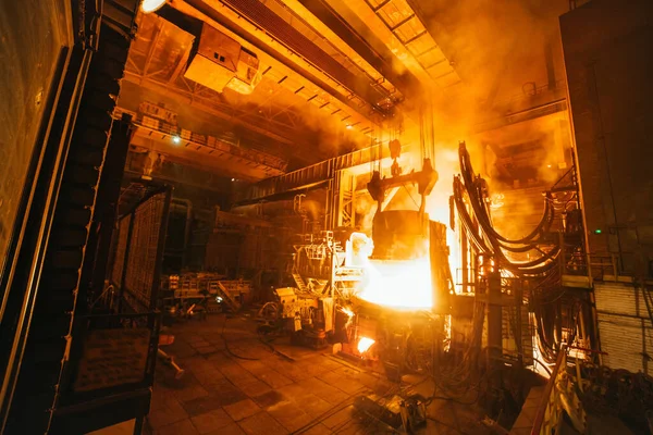 Výroba oceli v elektrických pecích. Elektrárna na pokovování kovu. — Stock fotografie