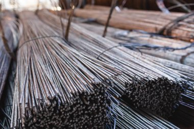 Armatür binaları metalürjik ürünlerin depolandığı depoda bulunmaktadır. Yapısal yapının ögesi