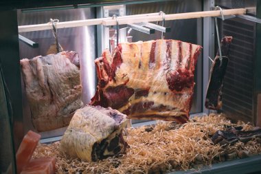 Restoranda kurutulmuş et. Biftek..