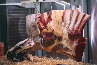 Restoranda kurutulmuş et. Biftek..