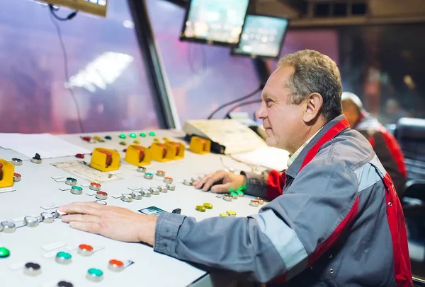 Painel de controlo. Instalação para a produção de aço. — Fotografia de Stock