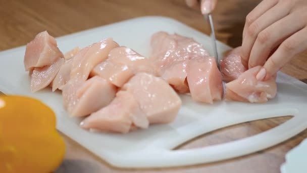 Woman Cutting Chicken Breast Table — Stock Video