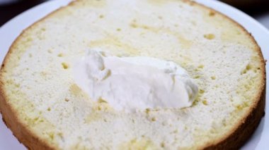 Torte doldurma buttercream ile yapma.