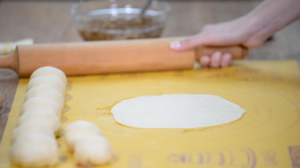 Making homemade heart-shaped sweet bun. Cooking process. — Stock Video