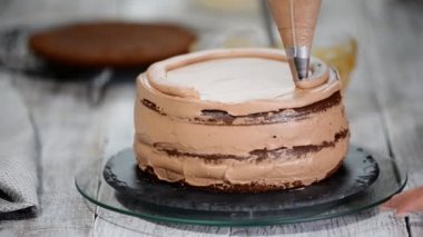 Karamel fıstık ile çikolatalı kek yapma pudra. Adım adım derleme çikolatalı kek tarafından.