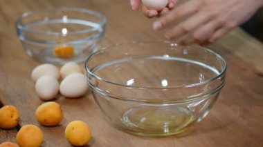 Protein sarısı ayrılması.