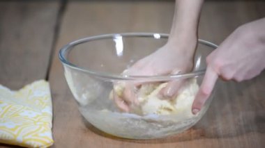 Fırında kadın eli ile para kazanıyordum..