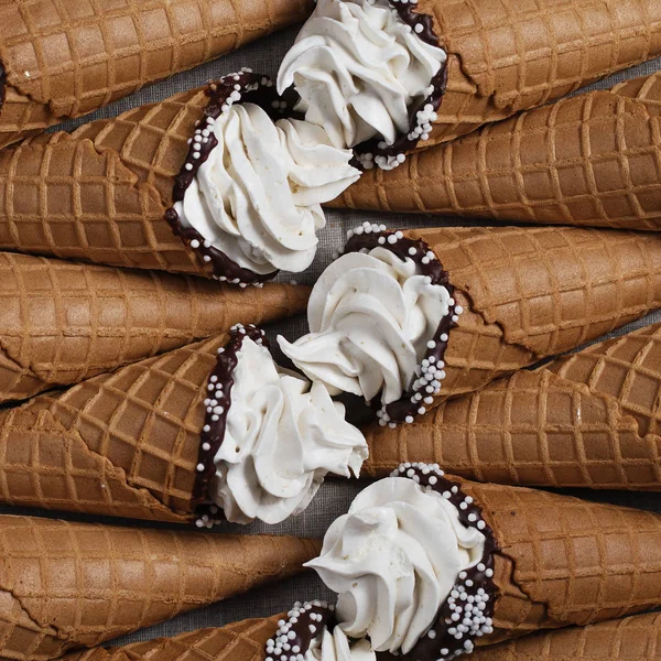 Lot Ice Cream Cones Wooden Table Soft Ice Creams Frozen — Stock Photo, Image