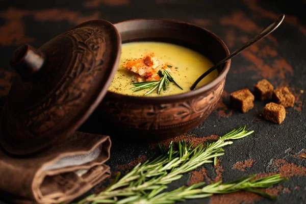 Fish cream soup with Salmon, cheese, Potatoes and herbs in white — Stock Image Fish cream soup with Salmon, cheese, Potatoes and herbs in white Royalty Free Stock Images