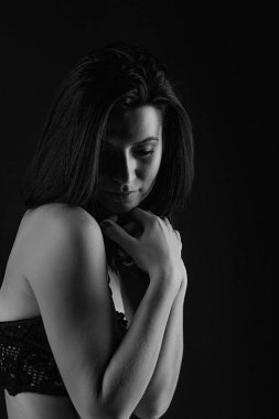 Seksi vücut olan genç çekici kadın. Güzel sportif Bayan