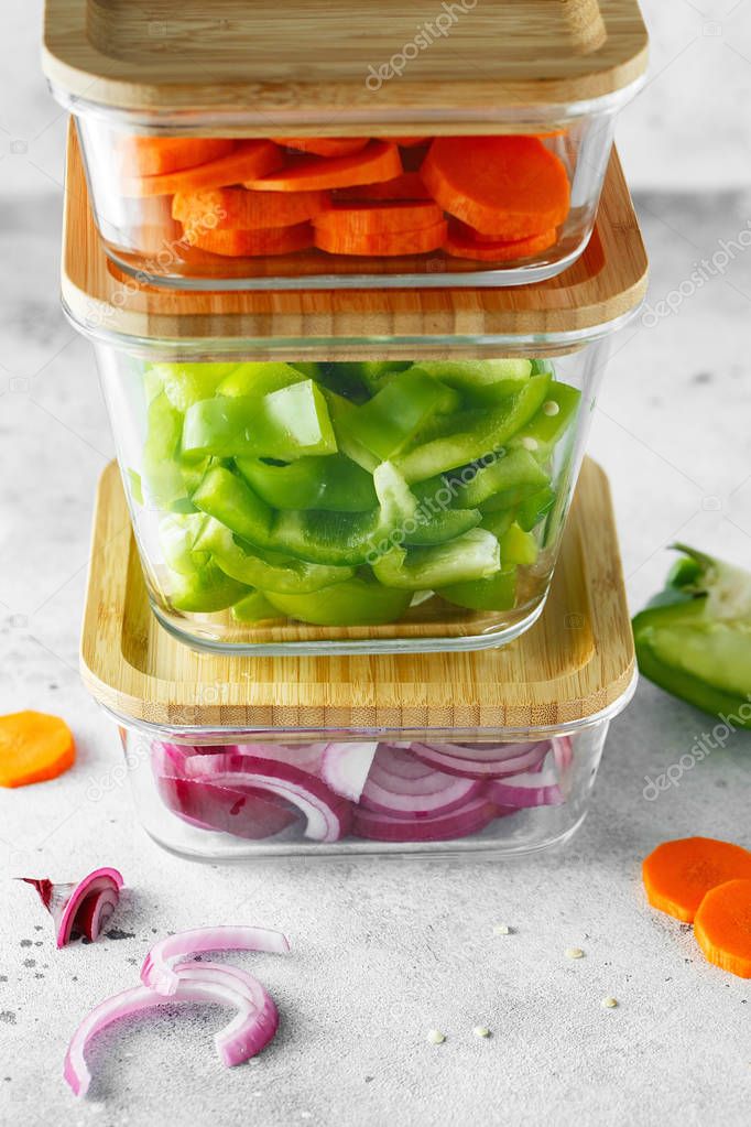 Glass boxes with fresh raw vegetables. Healthy Meal Prep - recip