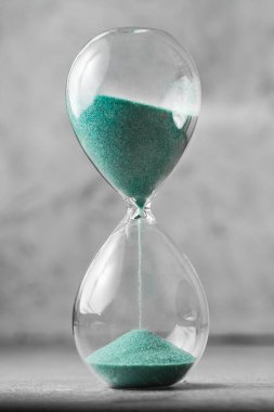 Klasik stil Vintage Eski Kum Saati. Bir kum saati.