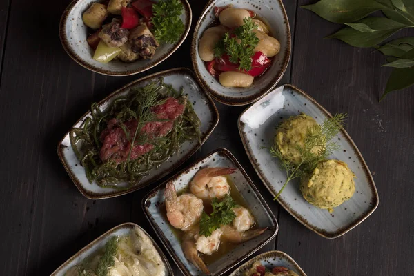 çeşitli aperatifler, stüdyo çekimi