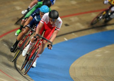 Pruszkow, Polonya - 03 Mart 2019: Dünya Şampiyonası Tissot tarafından Bisiklete binme UCI parça