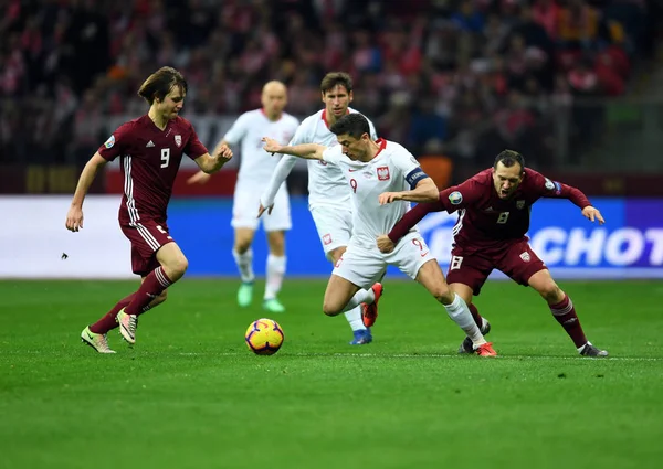 Robert Lewandowski Polonia Olegs Laizans Letonia Acción Durante Eurocopa 2020 — Foto de Stock