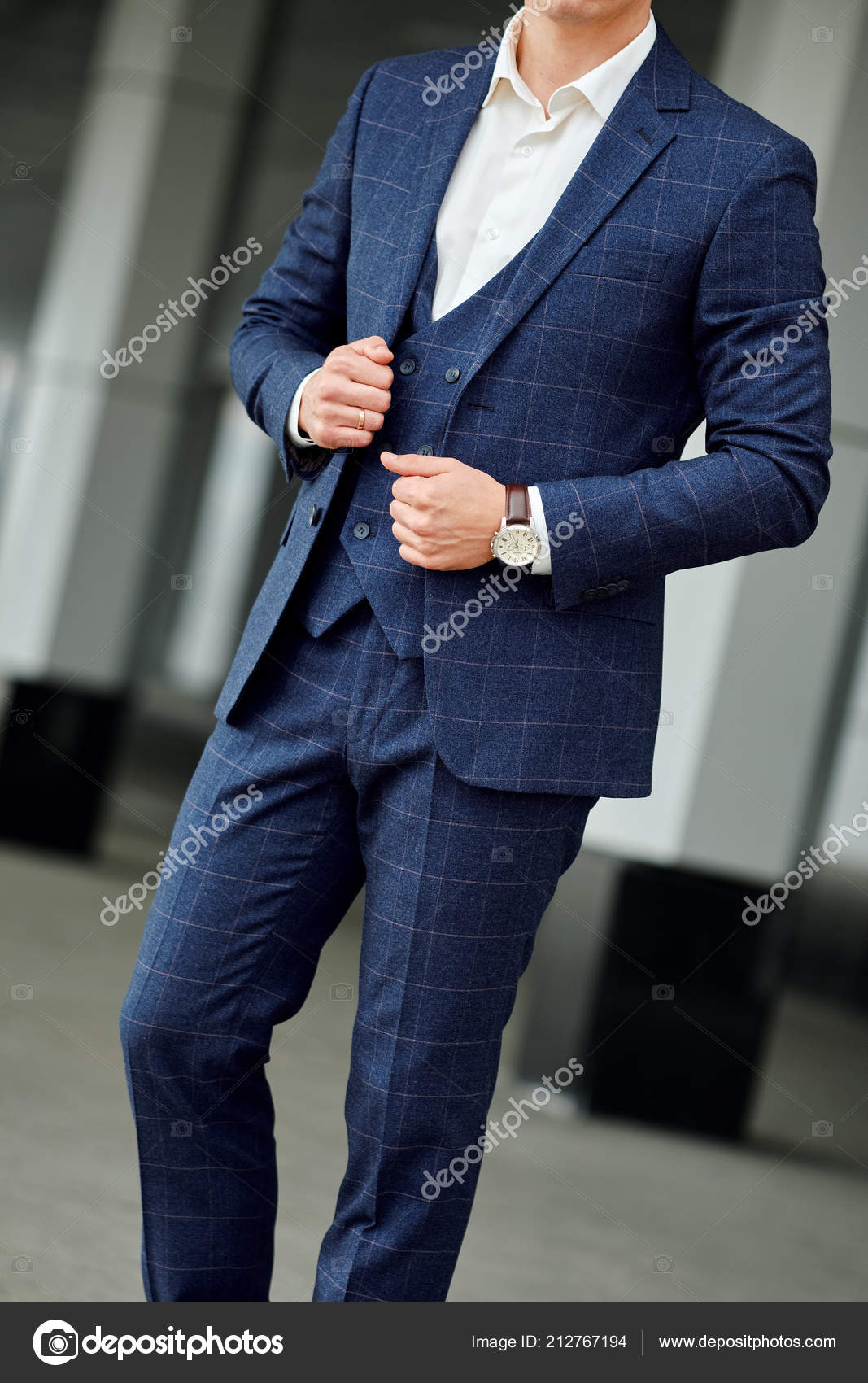 Handsome Professional Businessman Suit Posing Modern Office Stock Photo by  HayDmitriy 344433374