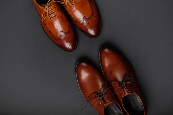 Colección de zapatos masculinos. zapatos de cuero de moda de los hombres planas lay —  Fotos de Stock