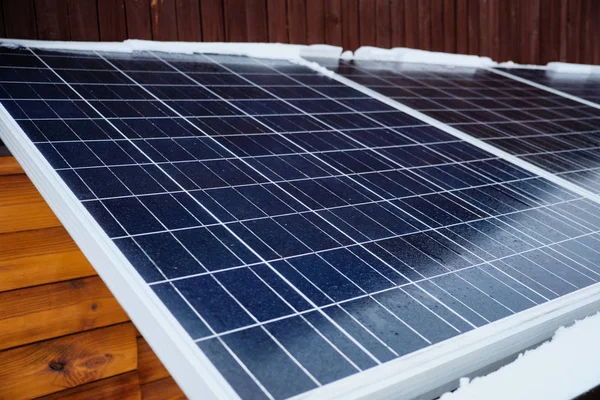 Moduł fotowoltaiczny panelu energii słonecznej. Układ ogniw słonecznych — Zdjęcie stockowe