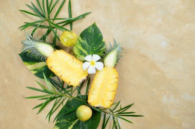 Ananas Kesimi Yarı Maracuja Still Life Top View