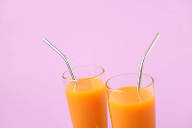 Metalik Çelik Borulu İki Portakal Suyu Bardağı