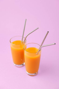 Metalik Çelik Borulu İki Portakal Suyu Bardağı