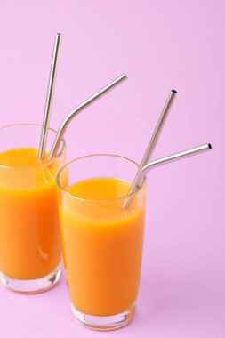 Metalik Çelik Borulu İki Portakal Suyu Bardağı