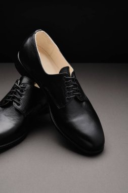 Erkek ayakkabıları. Derbi. Erkek moda deri ayakkabıları.