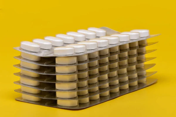 Blister Tablets Isolated Yellow Background — Stock Photo, Image