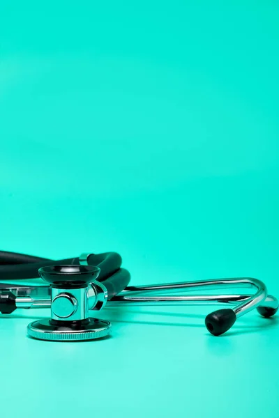 Stethoscope Medical Instrument Bright Green Background — Stock Photo, Image