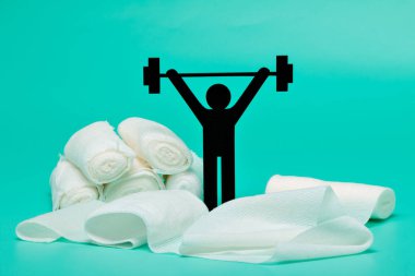 Ağırlık kaldırma piktogram, sıva ve bandaj makas ve beyaz zemin üzerine şırınga ile