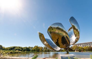 Floralis Generica, Buenos Aires Arjantinli